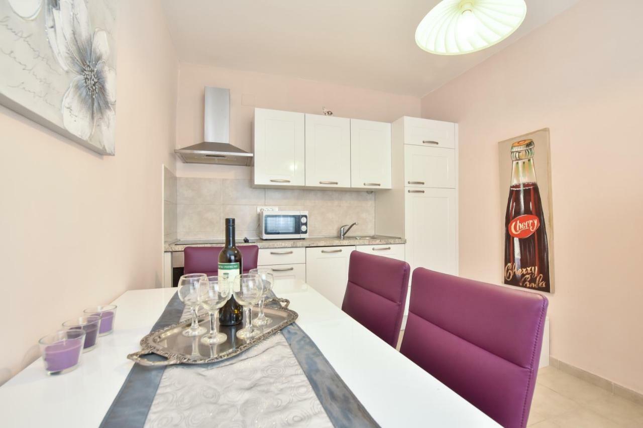 Apartment Neyra Spalato Esterno foto